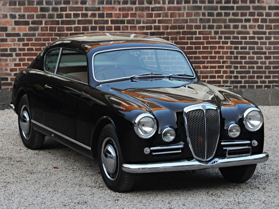  Lancia Aurelia GT 1953 года  (фото 12 из 13)